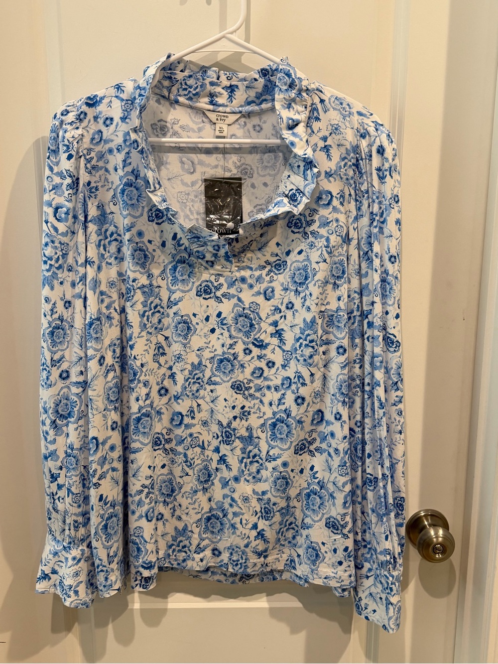NWT Crown & Ivy Blouse Size XL